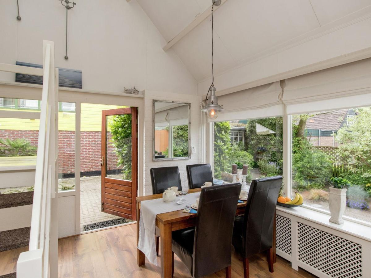 Cosy Holiday Home in Noordwijkerhout near Lake Buitenkant foto